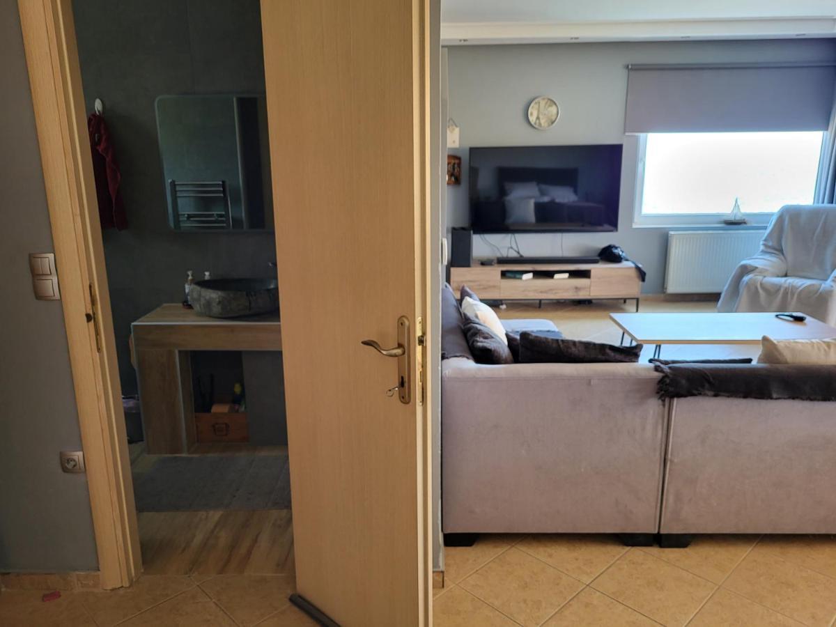 "Stergiou Luxury Apartment 2Nd Floor" Με Κοινη Πισινα Saronida Bagian luar foto